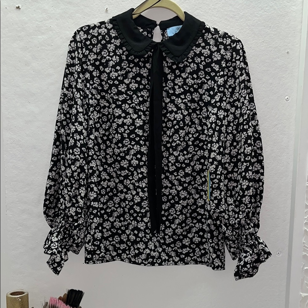 Black Floral Print Ruffled Blouse